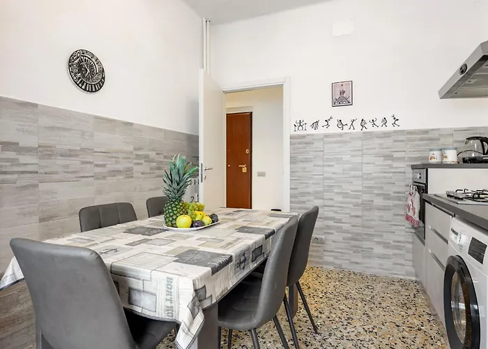 Guesthost - Woodstick House Apartment